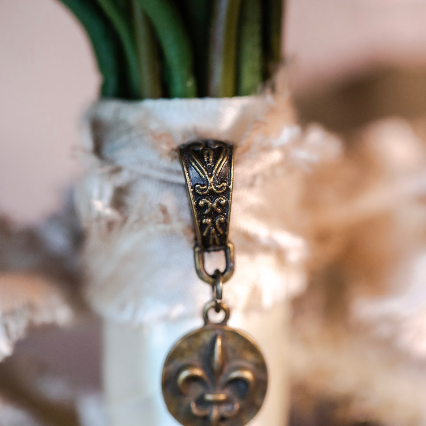FILIGREE & FLEURISHES WEDDING BOUQUET PENDANT