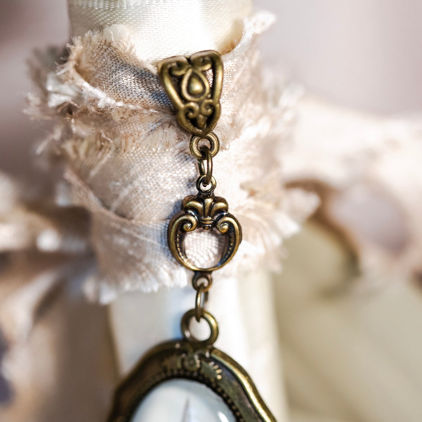 SAINT LOUIS CATHEDRAL WEDDING BOUQUET PENDANT