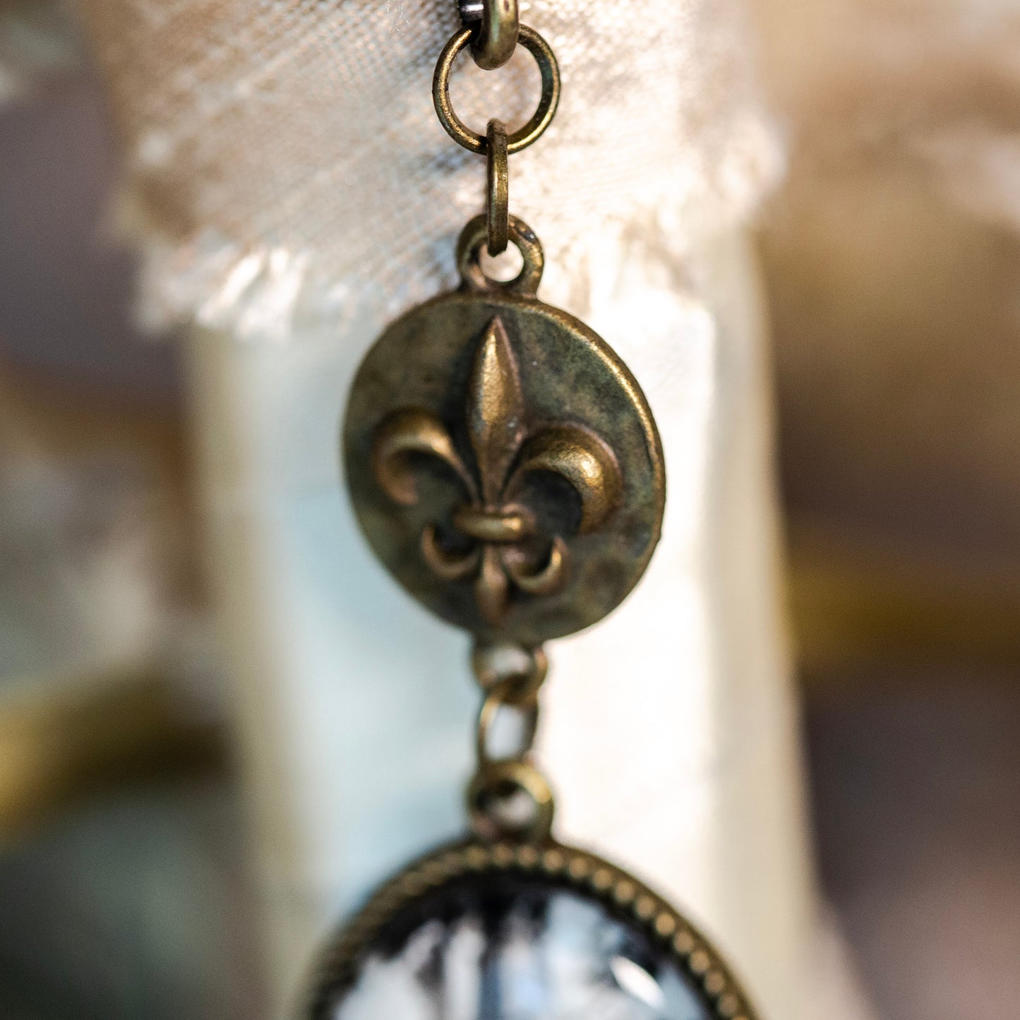 THE NAPOLEON WEDDING BOUQUET PENDANT